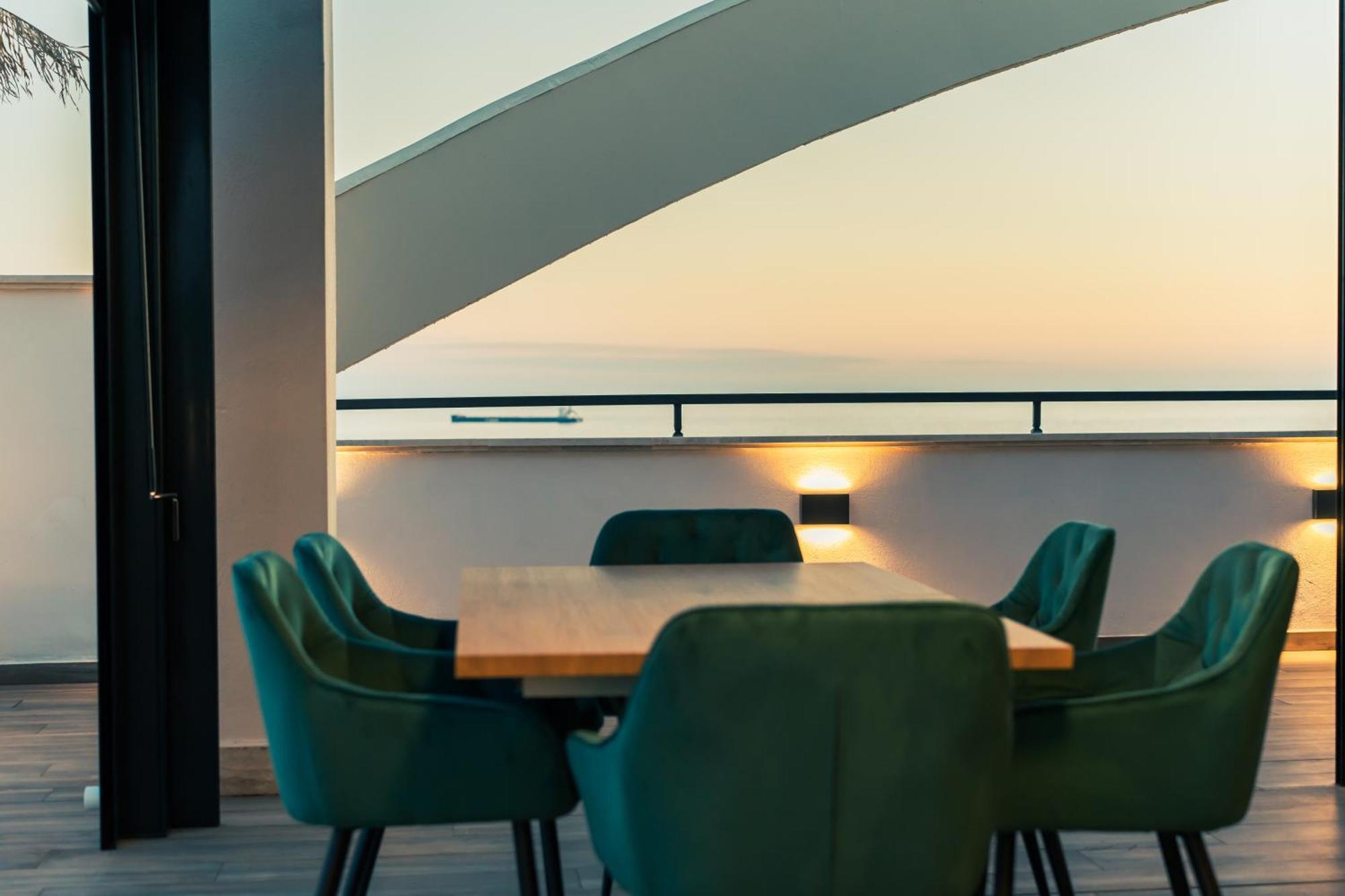 Be Your Home - Tower Beach Suite Civitavecchia Extérieur photo